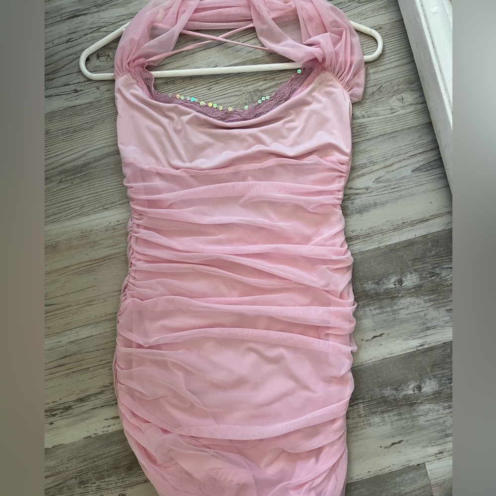 Lucy in the sky, baby pink ruched mini
